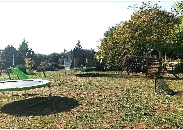 別荘 7-gite-7 Personnes Au Coeur De La Nature /piscine Saint-Aubin-de-Nabirat